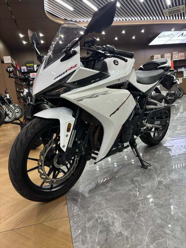 凯越 250RR 刺鸟