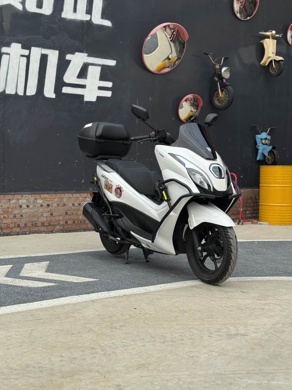 豪爵 UFR150