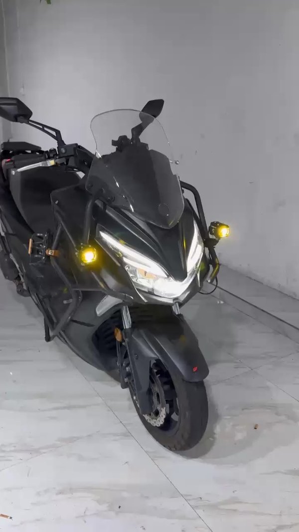 QJMOTOR 鸿250
