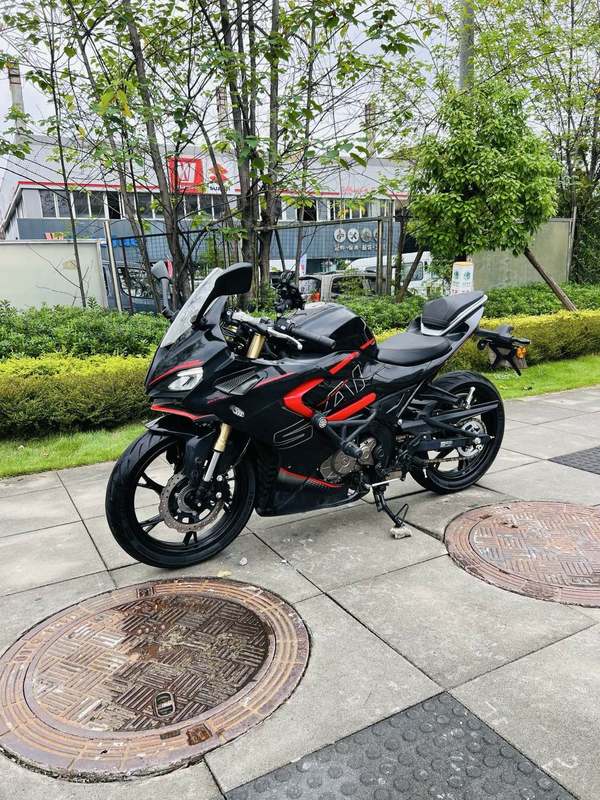 QJMOTOR 赛150