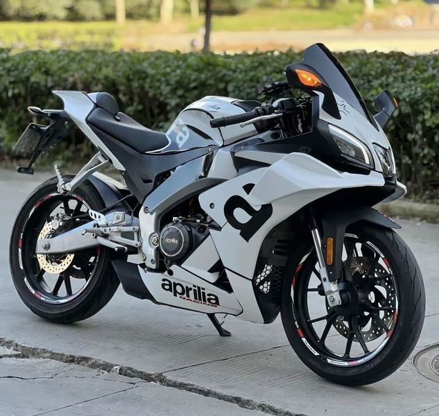 宗申阿普利亚 GPR250R