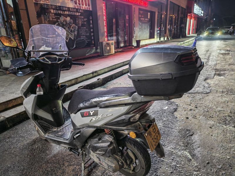 五羊本田 NX125