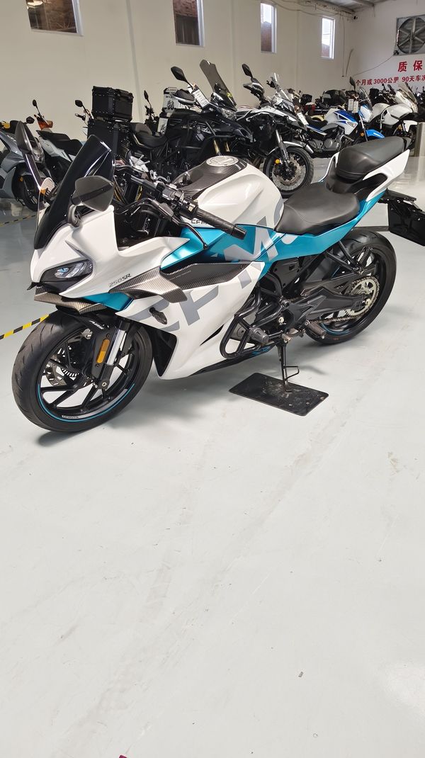 春风 250SR