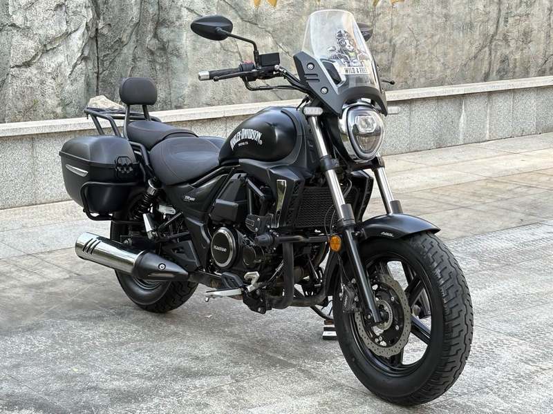 豪爵 TR300