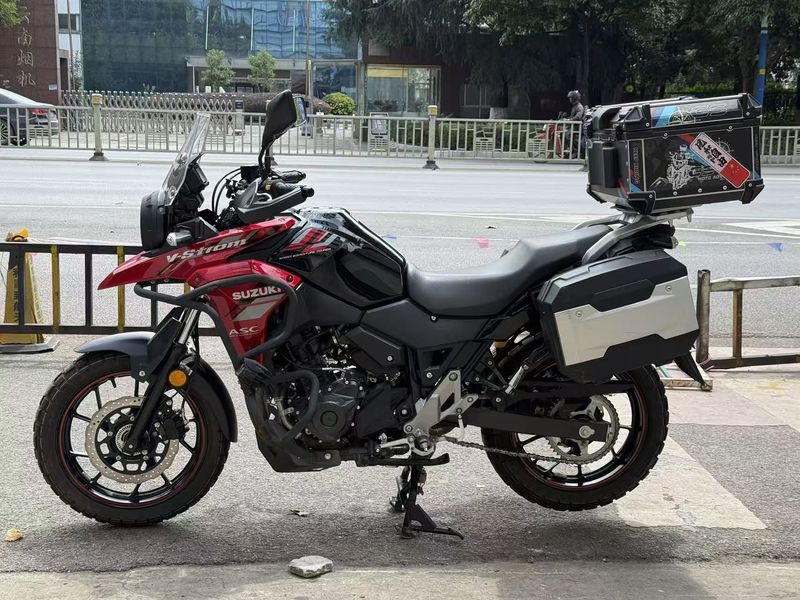 豪爵铃木 DL250
