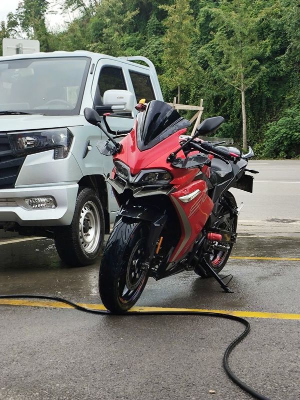 无极 300RR