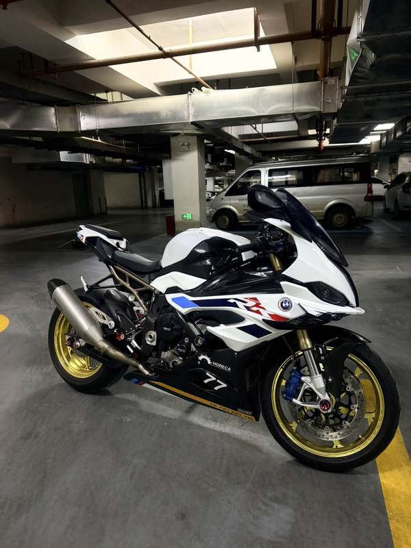 宝马 S 1000 RR