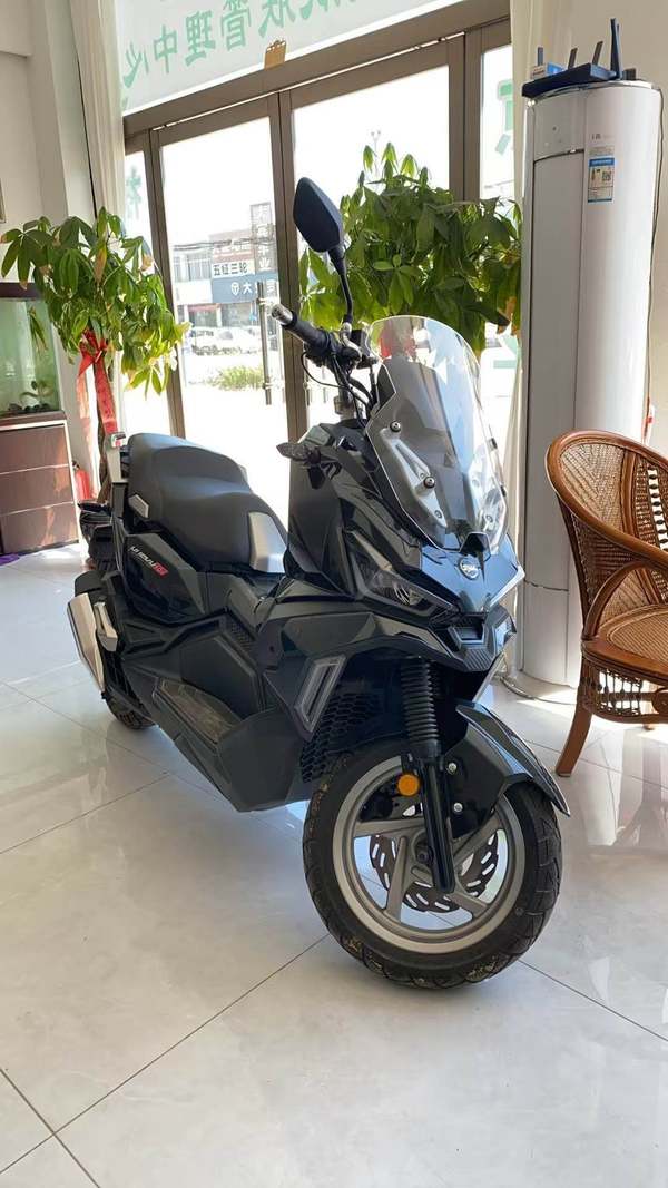 SYM三阳 Husky ADV 150
