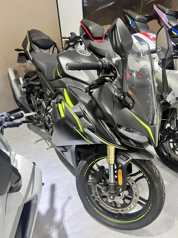 无极 250RR