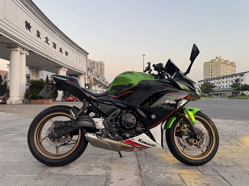 川崎 Ninja 650 