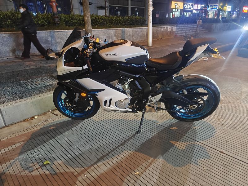 春风 675SR