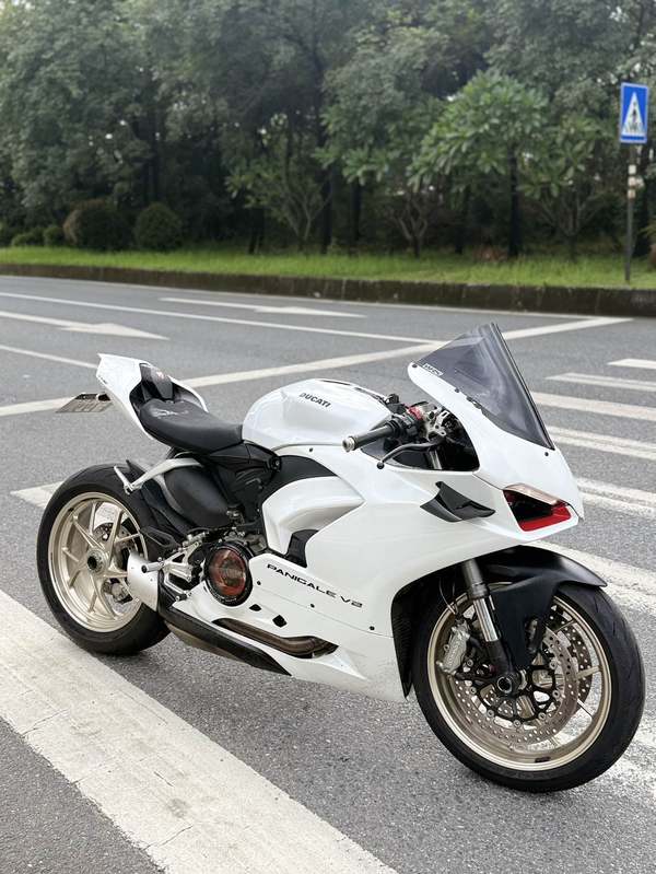 杜卡迪 Panigale V2