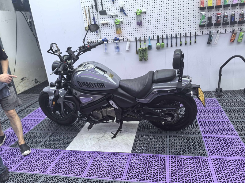 QJMOTOR 闪500S