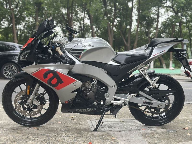 宗申阿普利亚 GPR150R