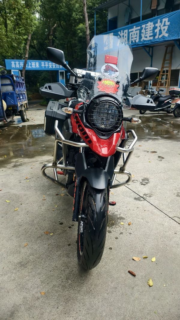 豪爵铃木 DL250