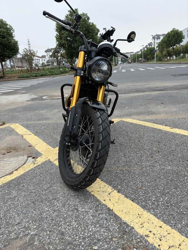 凯旋 Scrambler 900