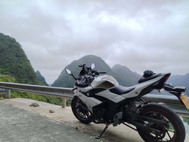 豪爵铃木 GSX250R