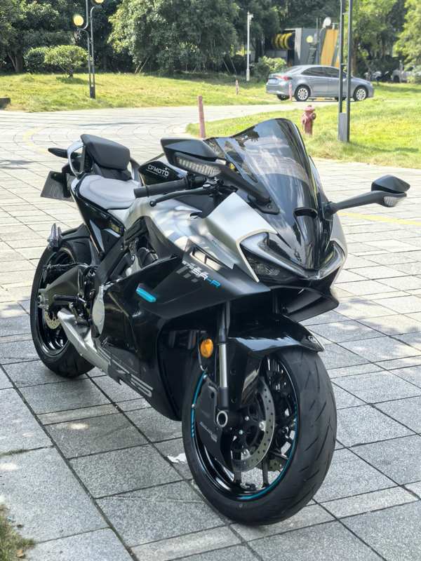 春风 675SR