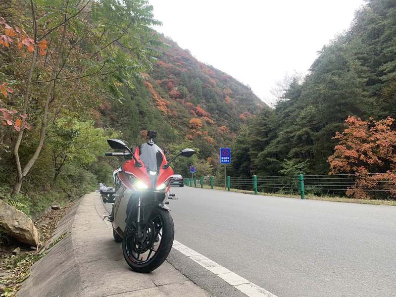 QJMOTOR 赛250