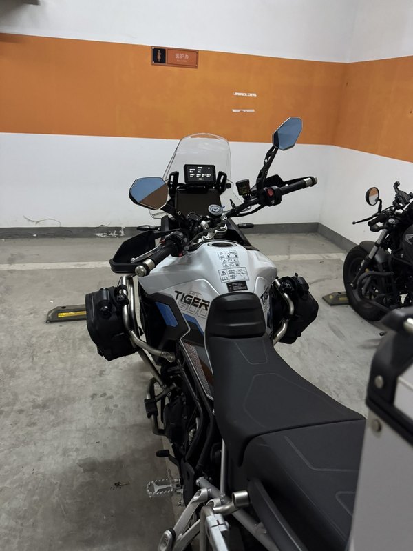 凯旋 Tiger 900
