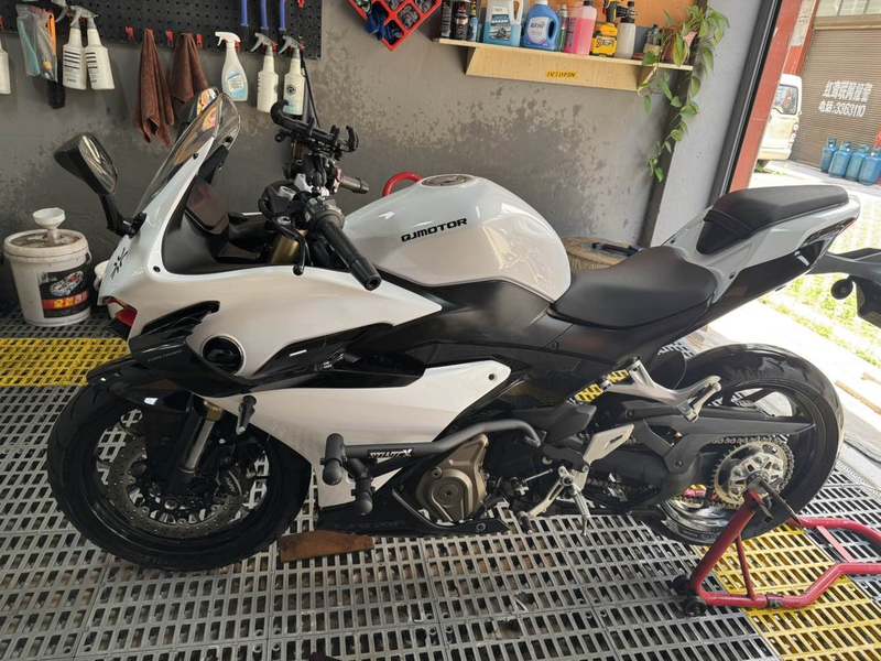 QJMOTOR 赛450