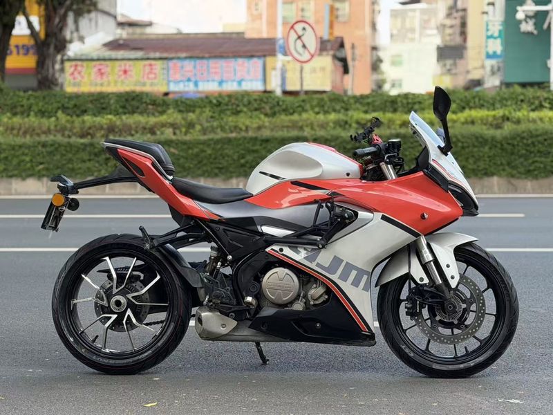 QJMOTOR 赛250