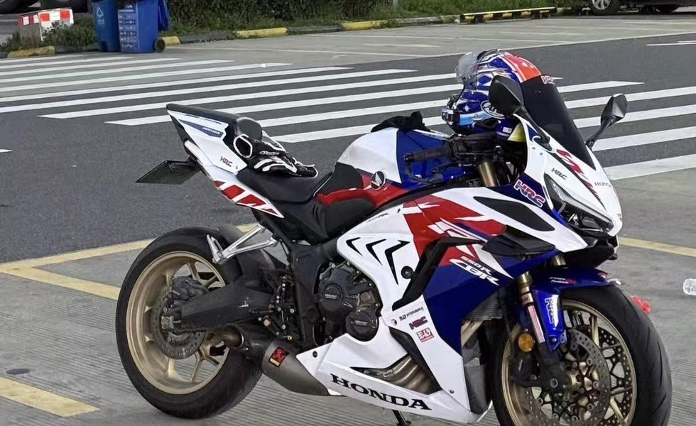 本田DREAMWING CBR650R