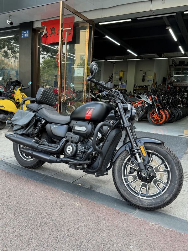 QJMOTOR 闪250