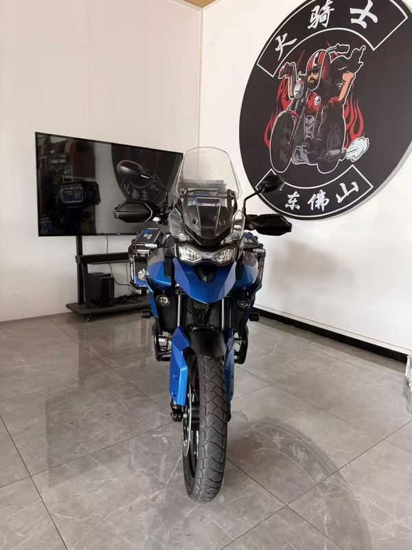 凯旋 Tiger 850