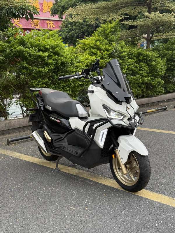 SYM三阳 Husky ADV 150