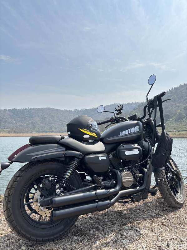 QJMOTOR 闪250