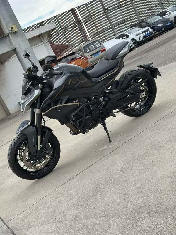 春风 800NK
