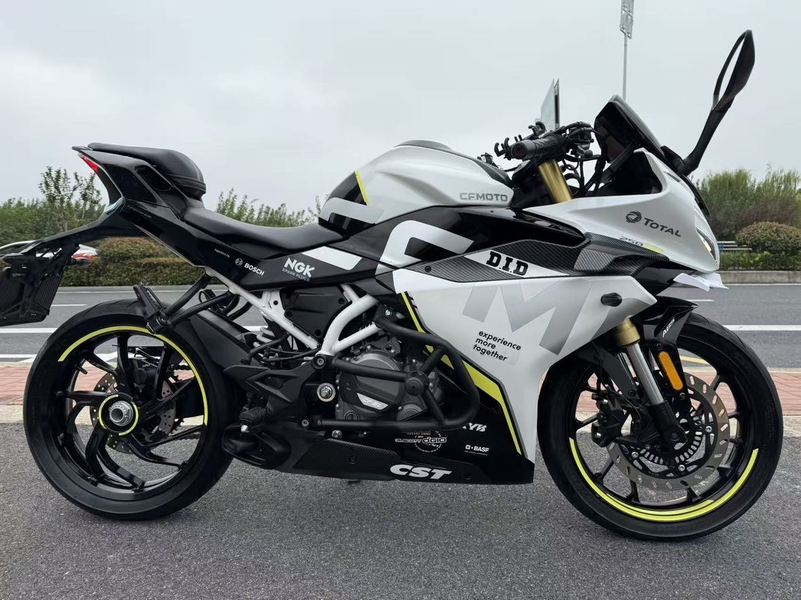 春风 250SR