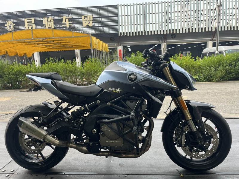 QJMOTOR 追600
