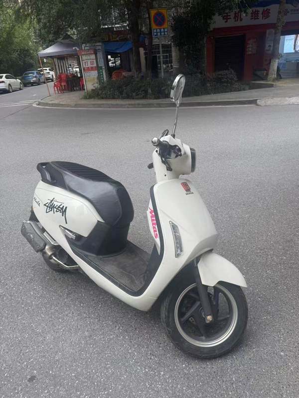新大洲本田 NS125LA