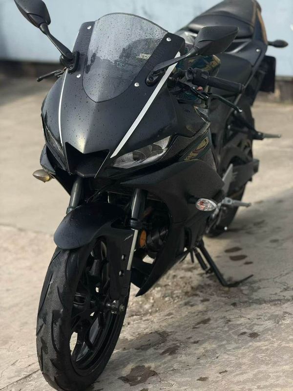 雅马哈 YZF-R3