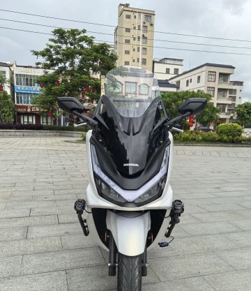 五羊本田 PCX