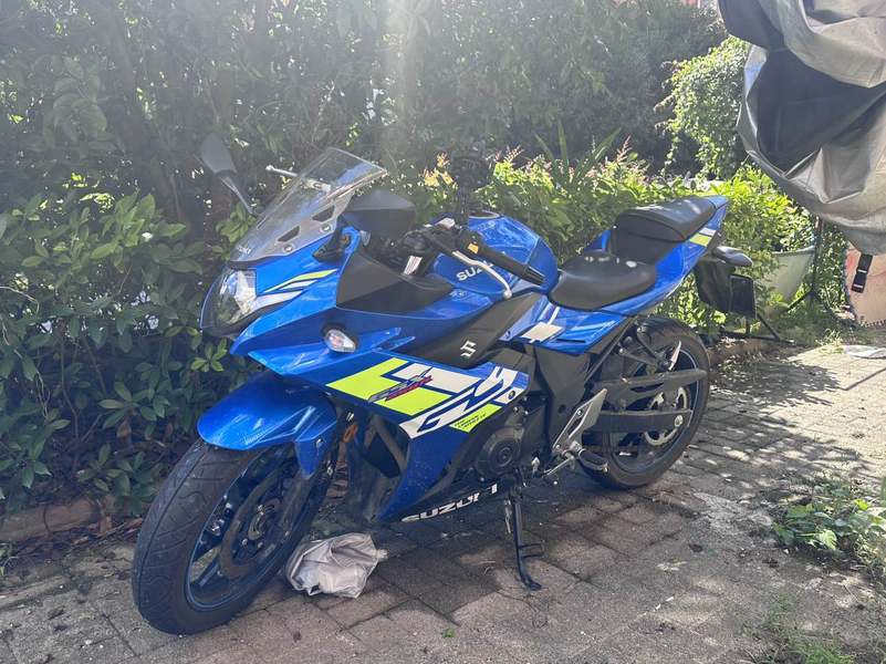 豪爵铃木 GSX250R