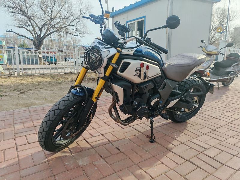 春风 700CL-X