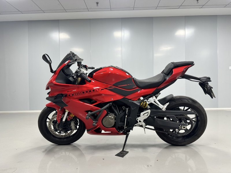 QJMOTOR 赛600