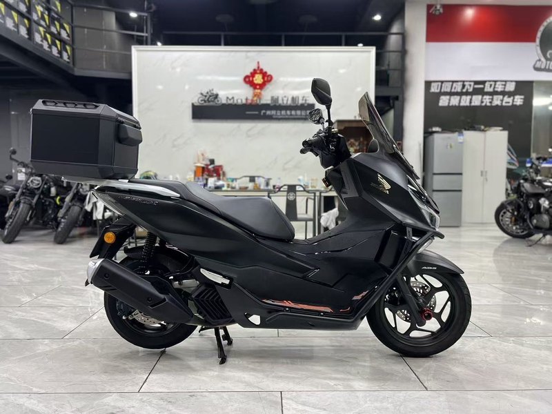 新大洲本田 NS150GX
