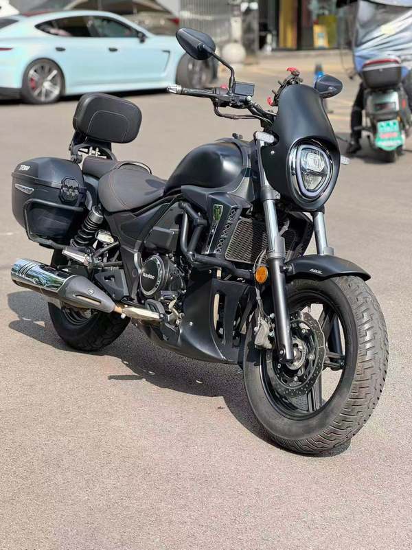 豪爵 TR300