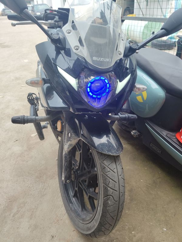 豪爵铃木 GSX250R