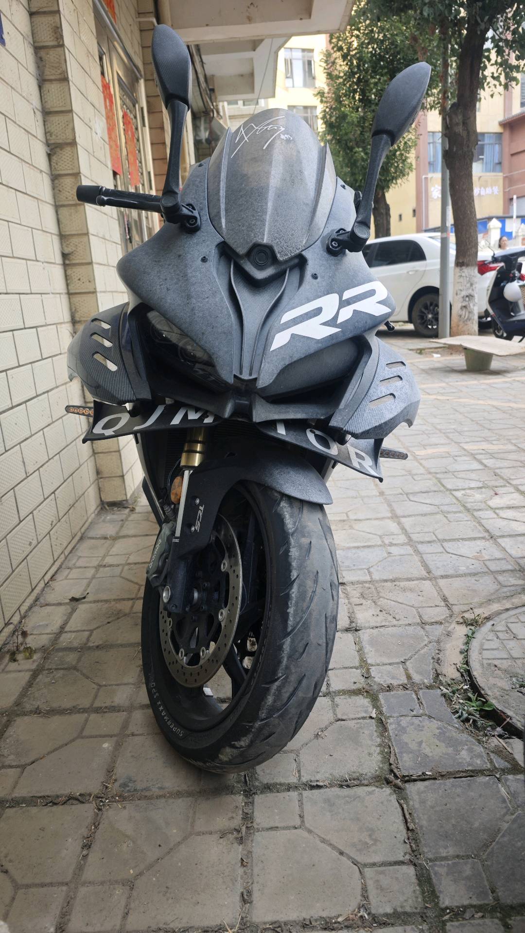 QJMOTOR 赛700