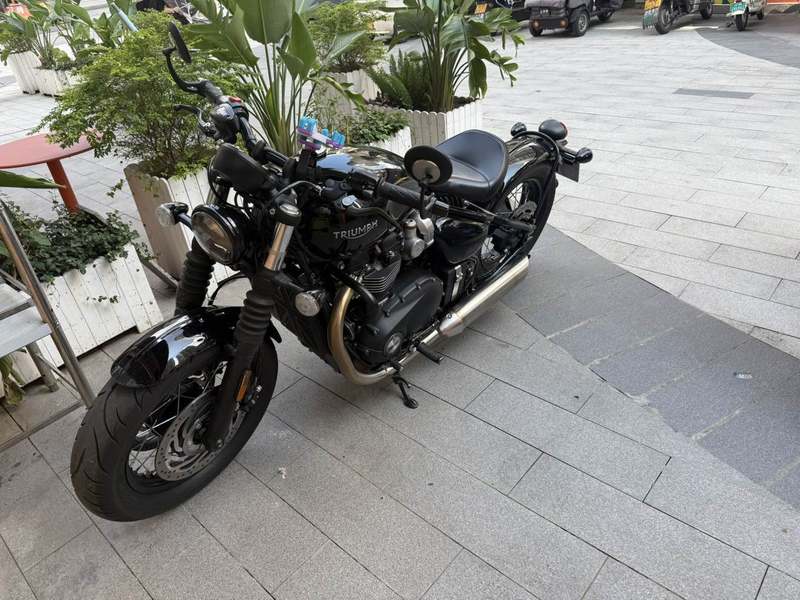 凯旋 Bonneville Bobber