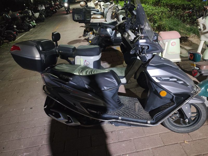 豪爵 USR125 