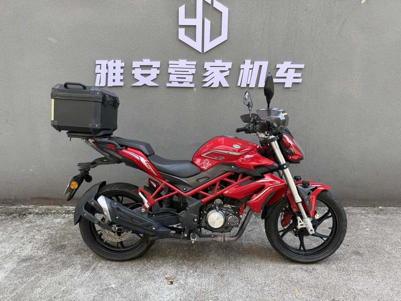 贝纳利 红宝龙 TNT 150i