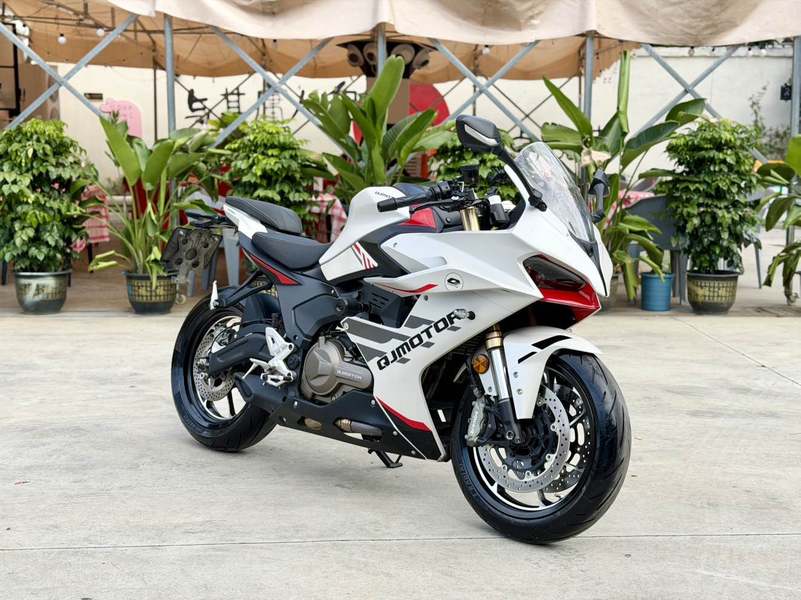 QJMOTOR 赛550