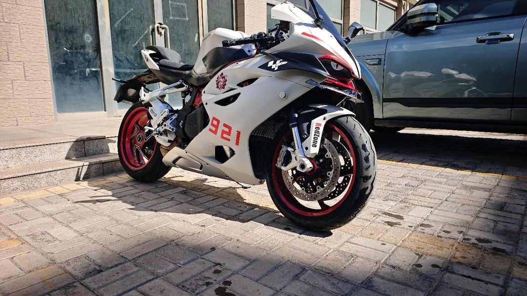 QJMOTOR QJ900GS-8D