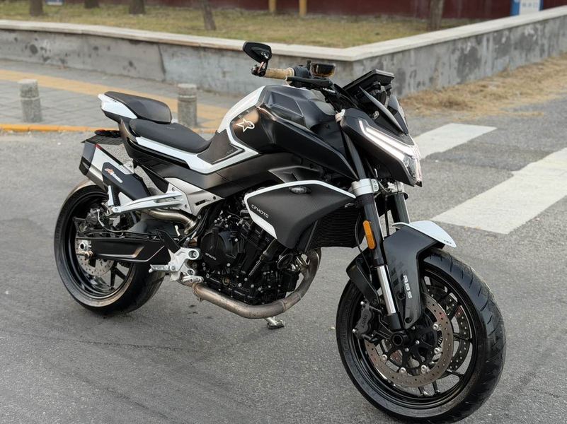 春风 800NK
